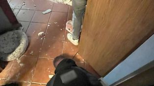 Bydgoszcz: Policyjny nalot na mieszkania dwóch 28-latków. Jeden z nich został aresztowany