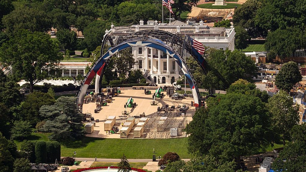 Construction Ahead Of The UFC Fight At The White House
WASHINGTON, DC - MAY 28: Construction on "The Claw" a 90-foot-tall, open-air, dome-like lighting and staging grid to house the UFC Octagon continues on the South Lawn of the White House on May 28, 2026 in Washington, DC. The Ultimate Fighting Championship is hosting an outdoor fight card called "UFC Freedom 250" at the White House on Sunday, June 14, 2026, to celebrate America's 250th birthday and US President Donald Trump's 80th birthday. (Photo by Al Drago/Getty Images)
Al Drago
ufc, construction, white house