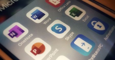Zoom królem wideokonferencji, czyli jak bardzo Microsoft zrujnował Skype'a. Część IV