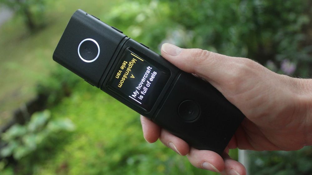 Kieszonkowy translator Smark. Rozmawiaj w nieznanym języku w czasie rzeczywistym 1