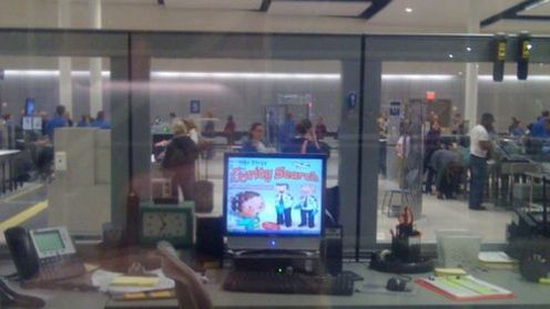 Ochrona na lotniskach w USA ma dziwne poczucie humoru 1