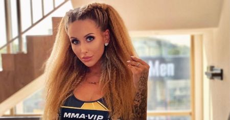Ależ ciało! Najman ściągnął czołową ring girl