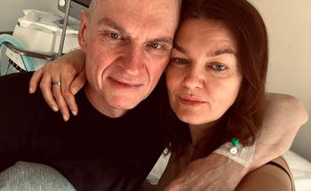 "Najpiękniejszy poranek". Żona Poczobuta jest z nim w szpitalu