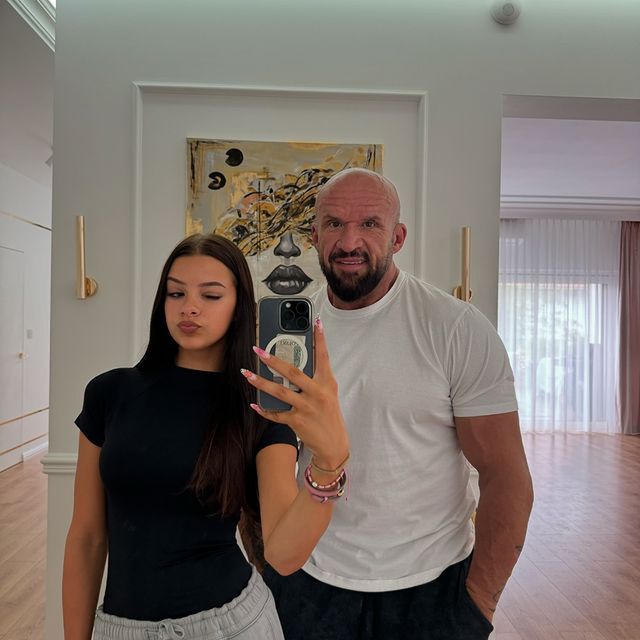 Maja Oświecińska z tatą