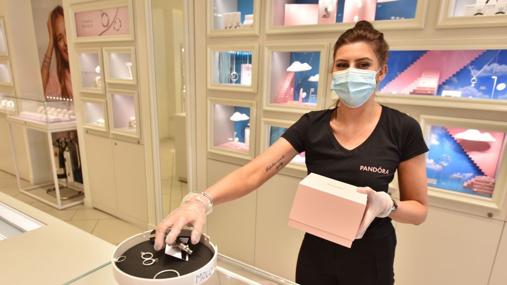 Pandora rezygnuje z diamentów kopalnych. Będzie wytwarzała je w laboratoriach