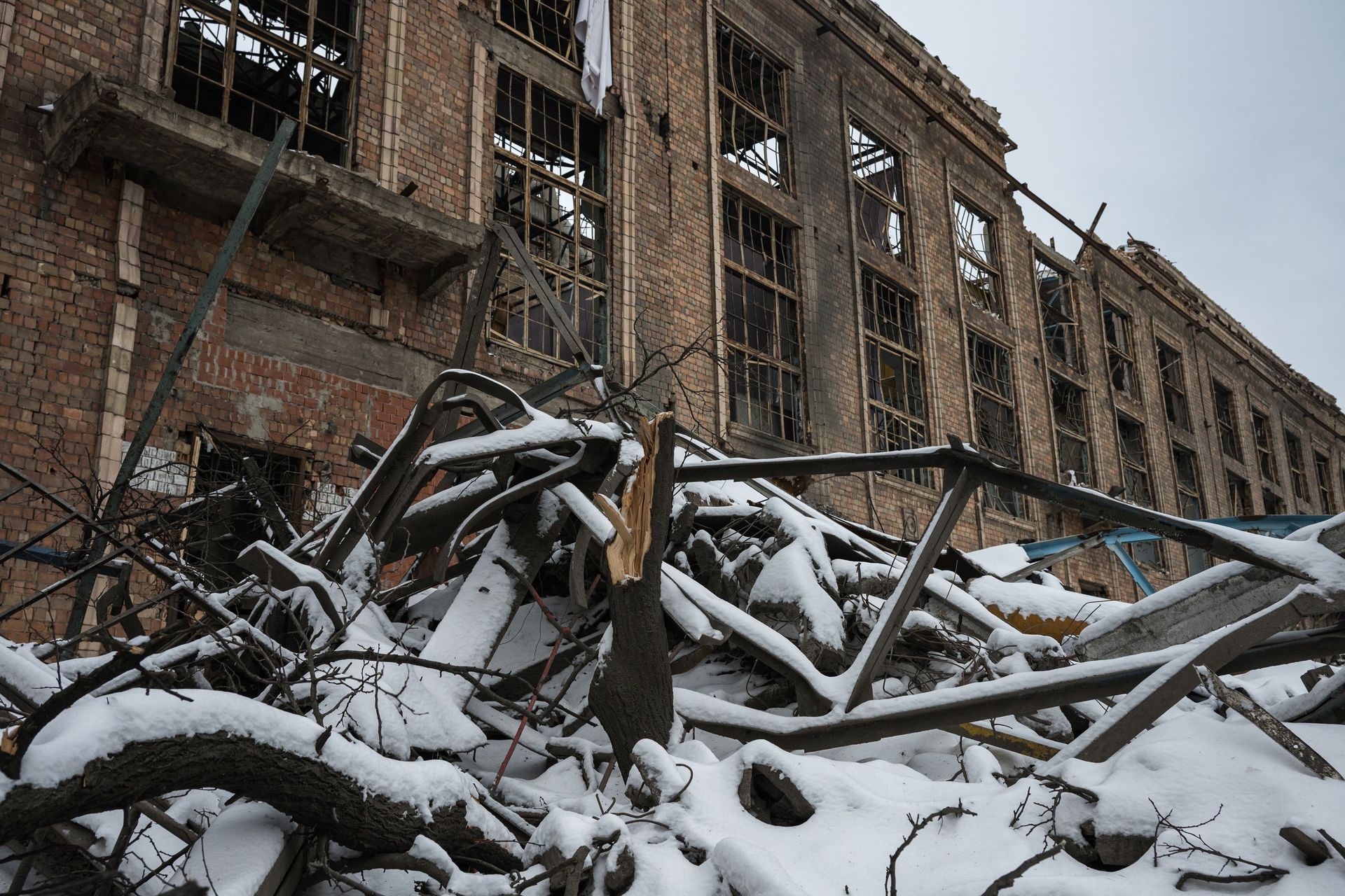 Zmasowany atak na Kijów. Szkoły i przedszkola bez ogrzewania Kép