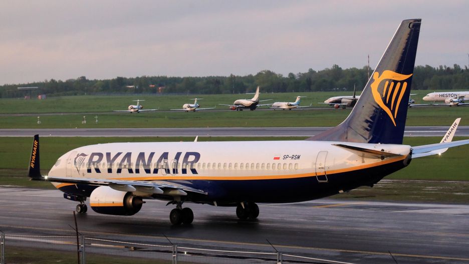 Samolot linii Ryanair został zmuszony do awaryjnego lądowania na mińskim lotnisku w niedzielę