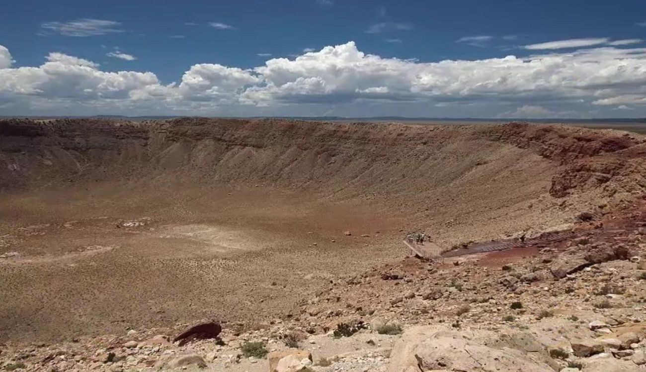 Krater pozostały po uderzeniu asteroidy, która zgładziła dinozaury. 