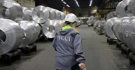 Europa płaci Rosji za tańsze aluminium. Branża domaga się sankcji