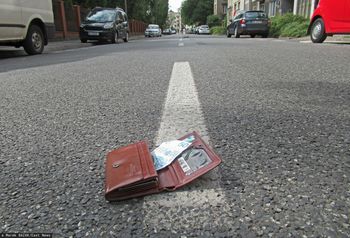 Ukrainiec znalazł portfel z gotówką. Oto co z nim zrobił