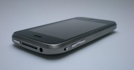 Tytanowy iPhone