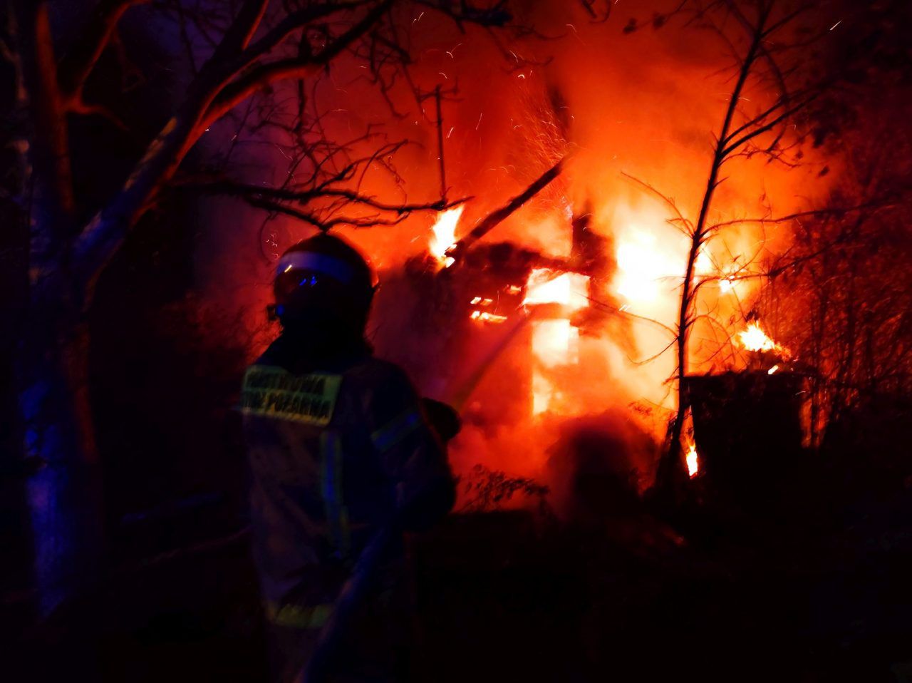 Okszów-Kolonia: Tragiczny pożar koło Chełma. W pogorzelisku znaleziono zwęglone zwłoki