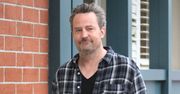 Matthew Perry zmagał się z nałogiem. Kilkukrotnie ocierał się o śmierć, a na walkę z uzależnieniem wydał 9 MILIONÓW DOLARÓW!