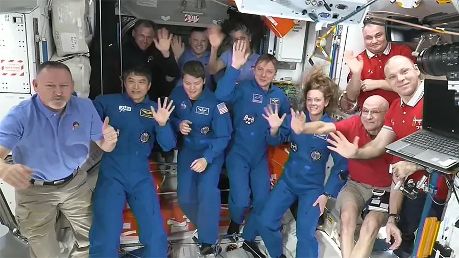 Astronauci, którzy utknęli na ISS na 9 miesięcy, wreszcie wrócą na Ziemię