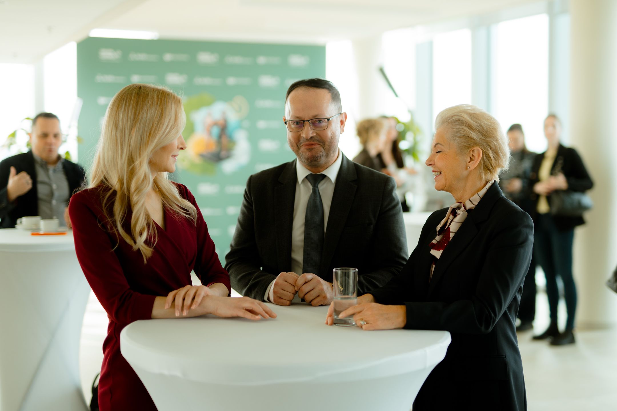 Od lewej: K. Kowalska, S. Chrostowski, B. Małecka-Libera