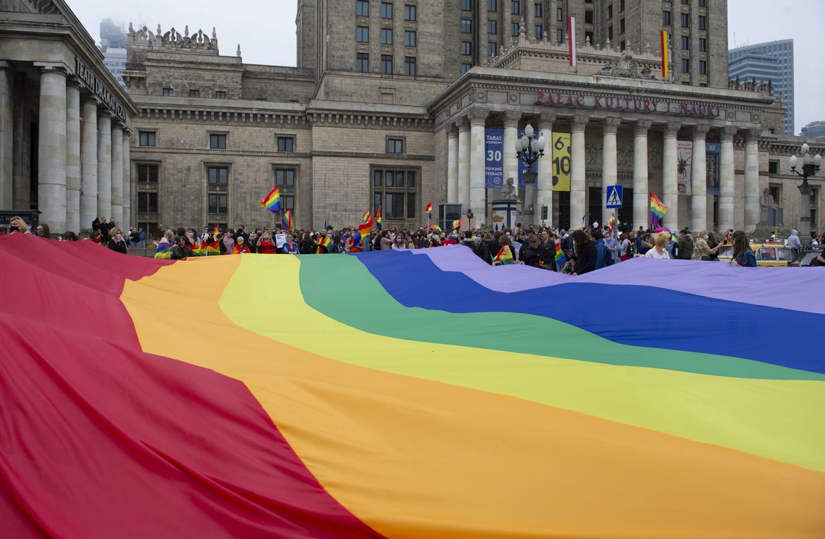 Margot. Demonstracja przed Pałacem Kultury po aresztowaniu aktywistki