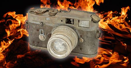 Niedziałająca Leica M4 w opłakanym stanie sprzedana za równowartość 7,9 tys. złotych