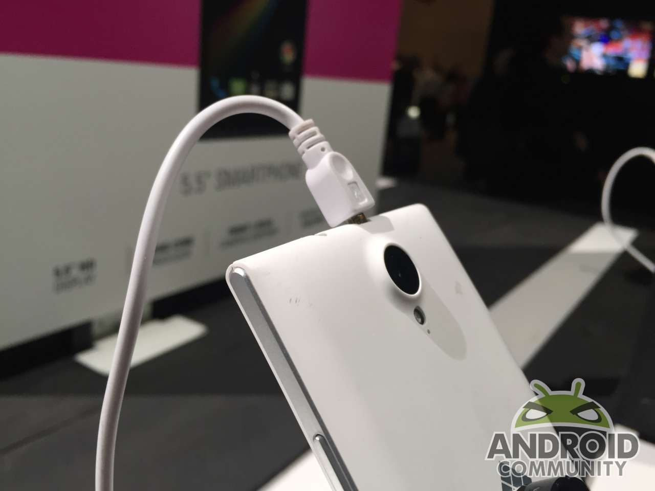 Smartfon do selfie i niedrogie tablety, czyli Polaroid na CES 2015 12