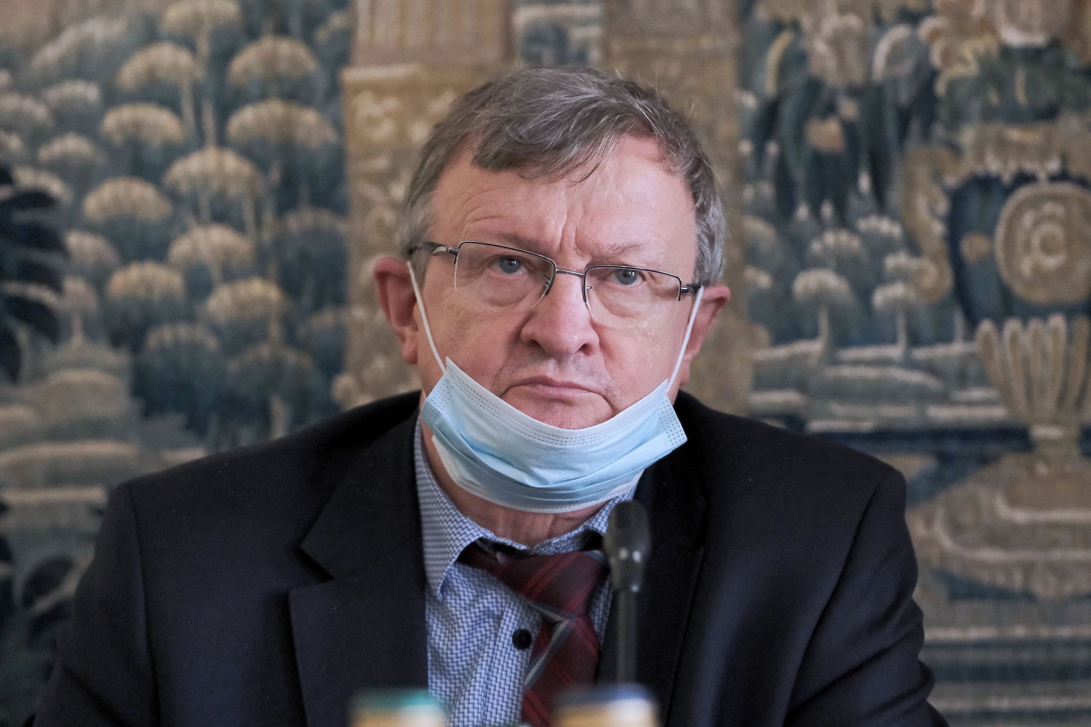 Tadeusz Cyma�skiWarszawa, 29.09.2021. Pose� PiS Tadeusz Cyma�ski podczas wsp�lnego posiedzenia komisji finans�w publicznych i zdrowia w Sejmie w Warszawie, 29 bm. (sko) PAP/Mateusz MarekMateusz Marek9, 9., covid, covid-19, Dziewi�ta, epidemia, IX kadencja, kadencji, koronawirus, maseczka ochronna, na brodzie, nieprawid�owo, obrady, pandemia, polityk, polityk polityka, polityka, posiedzenie, sala obrad, sala plenarna, sala posiedze�, sars-cov-2, sejm, Sejm RP, sejmu