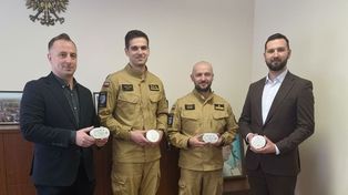 Mieszkańcy gminy Odrzywół dostali darmowe czujniki czadu i dymu