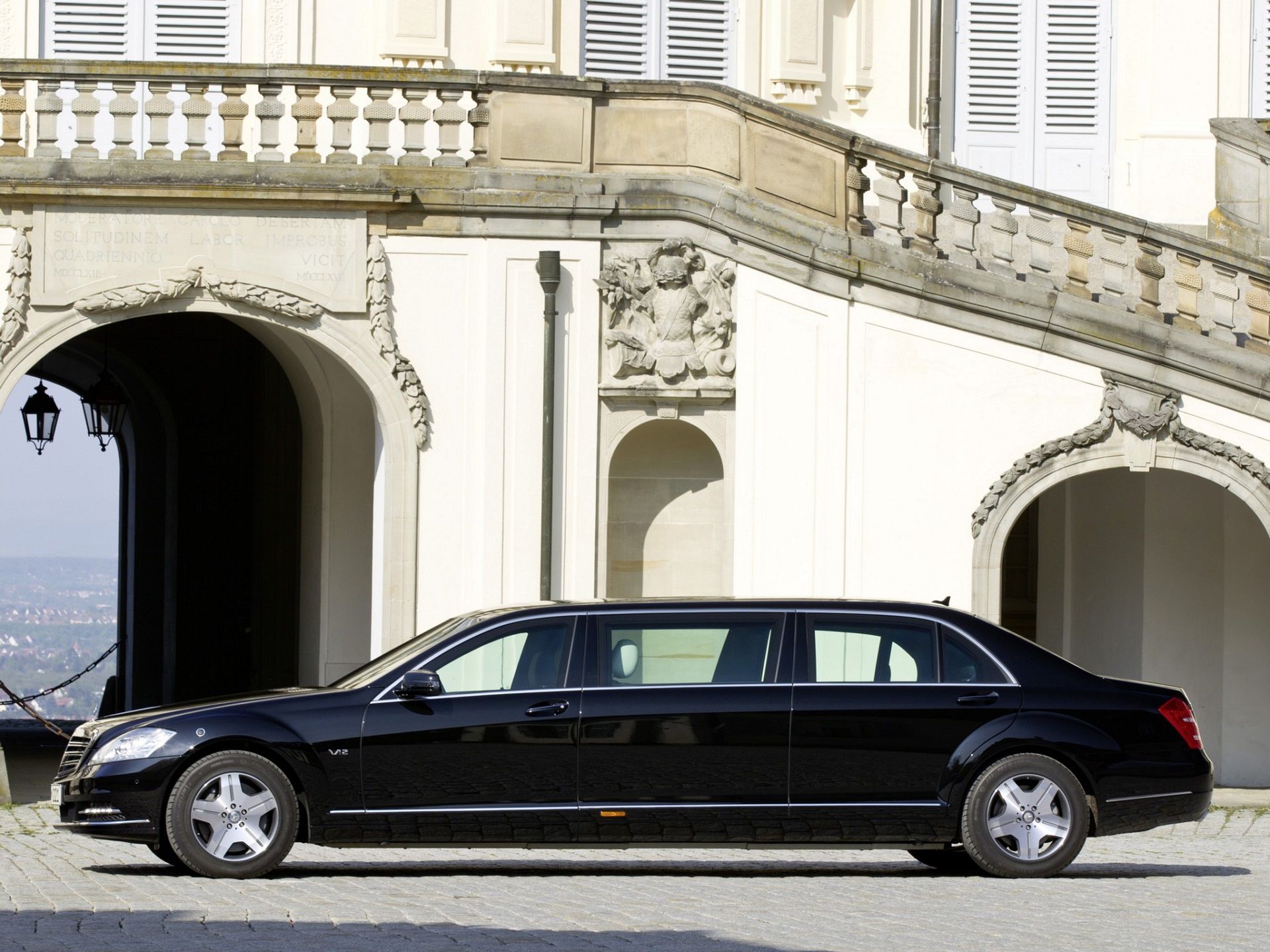 Oryginalny Mercedes S600 Pullman (fot. Daimler AG)