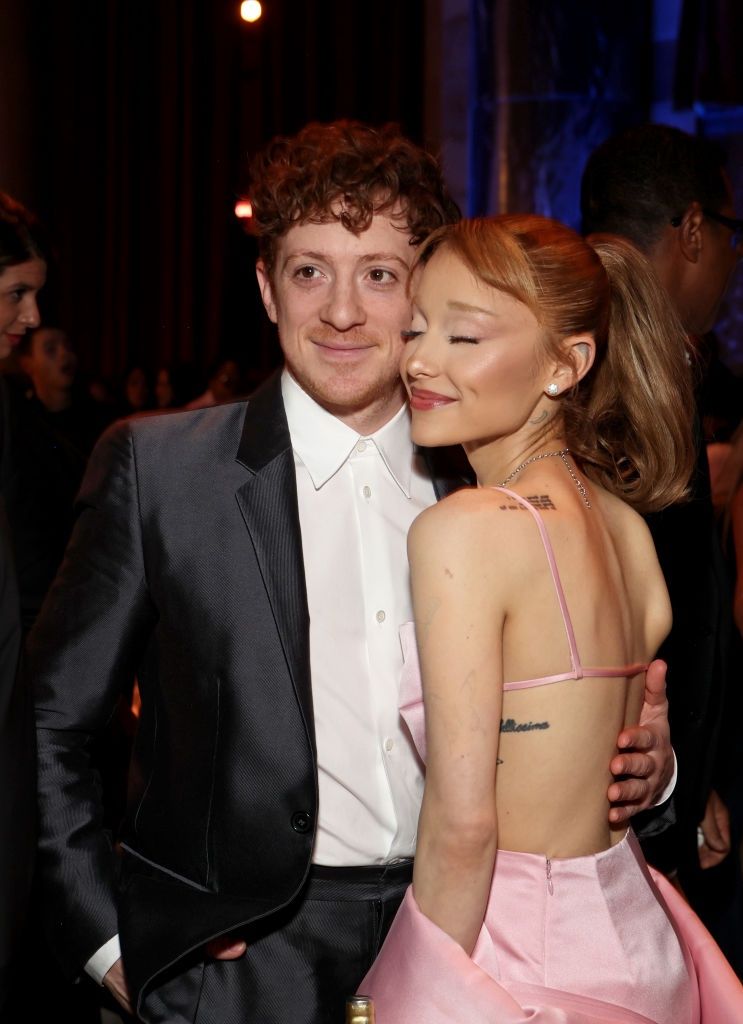 Ariana Grande i Ethan Slater
