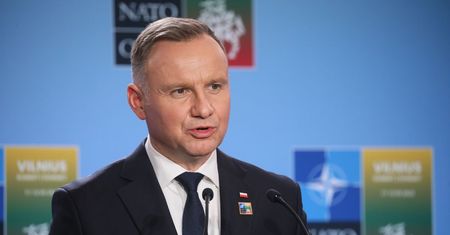 Duda zażartował. Internautom nie było do śmiechu