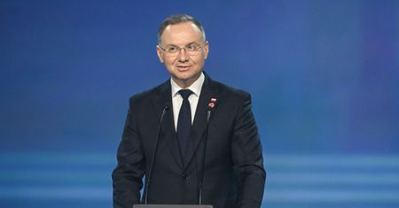 Zbliża się koniec kadencji. Duda obiecał "piętnastki"