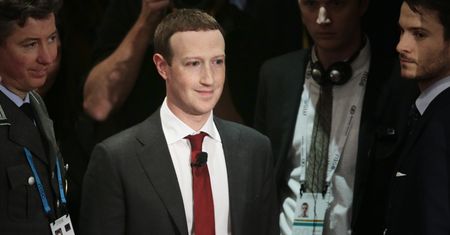 Facebook cofa blokadę mediów w Australii. Jeden szczegół jest niepokojący