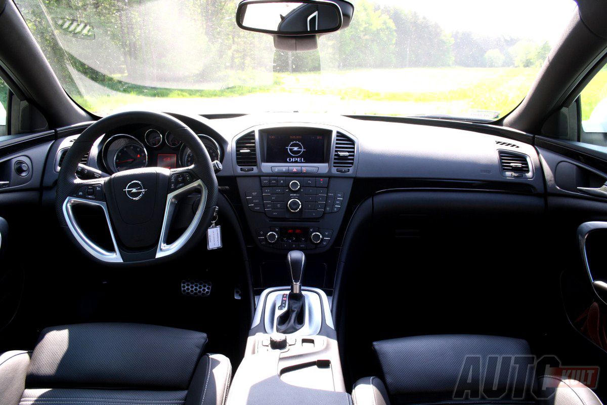 Opel Insignia Sport OPC Line