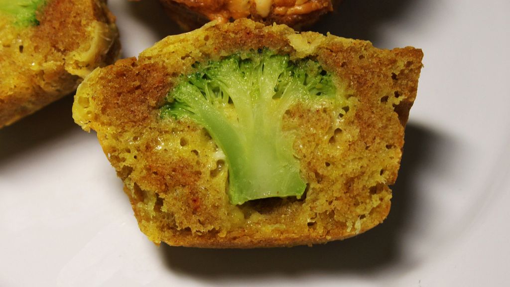 Szaszłyki brokułowe w cieście