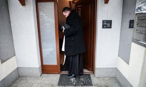 Gorzkie słowa księdza. Tak mówi o kolędzie. "Idę tylko tam, gdzie mnie chcą"