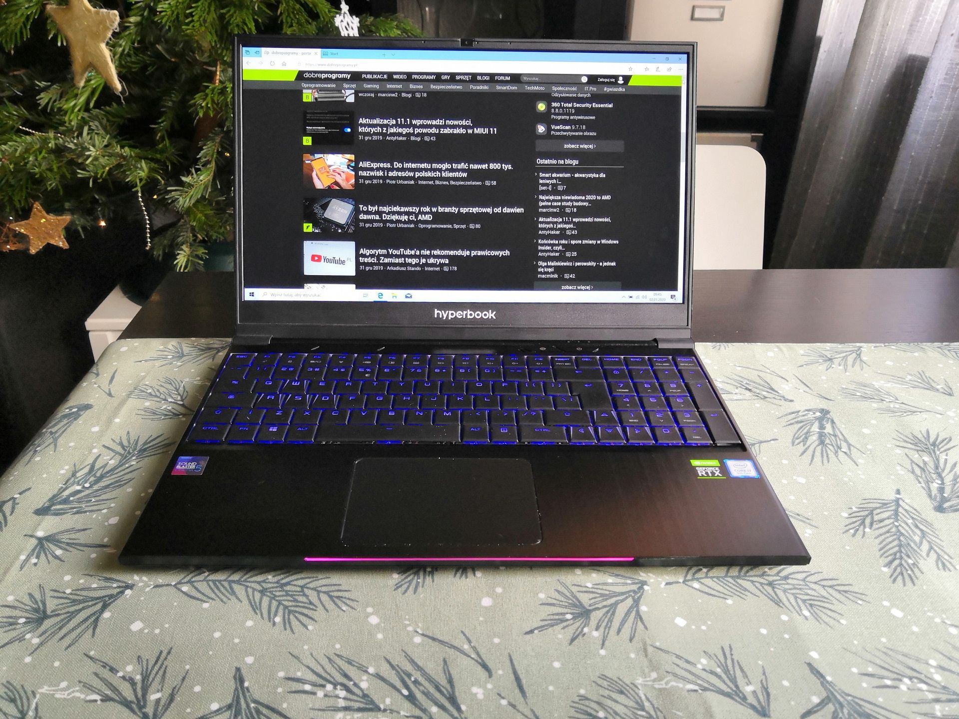 Hyperbook Pulsar Z15S: szybki aż pali się do roboty, momentami zbyt dosłownie (test) 9