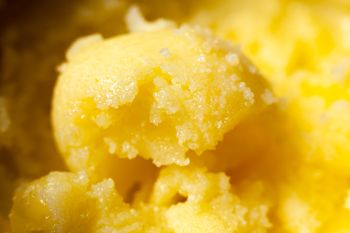 Najzdrowszy tłuszcz w kuchni. Na jelita działa jak balsam i wspiera stawy