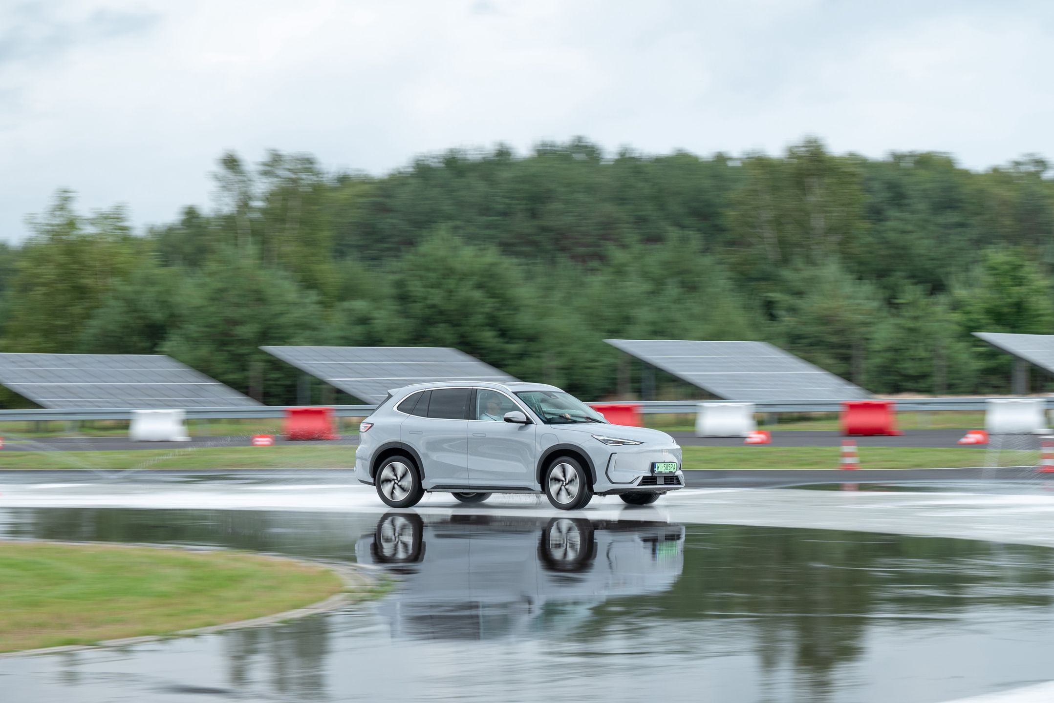 Geely EX5