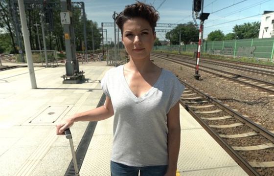 Wirtualna Polska z drugą odsłoną akcji „#JedziemyWPolskę”, dziennikarze opiszą podróże komunikacją publiczną po kraju