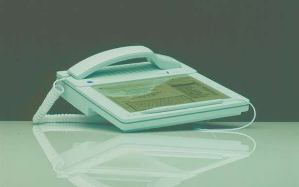 Apple, telefon i dotykowy ekran. Poprzednik iPhone'a powstał jeszcze w 1983 roku! 2
