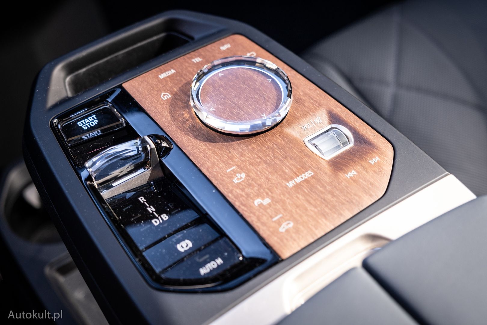 BMW iX M60 (2022)