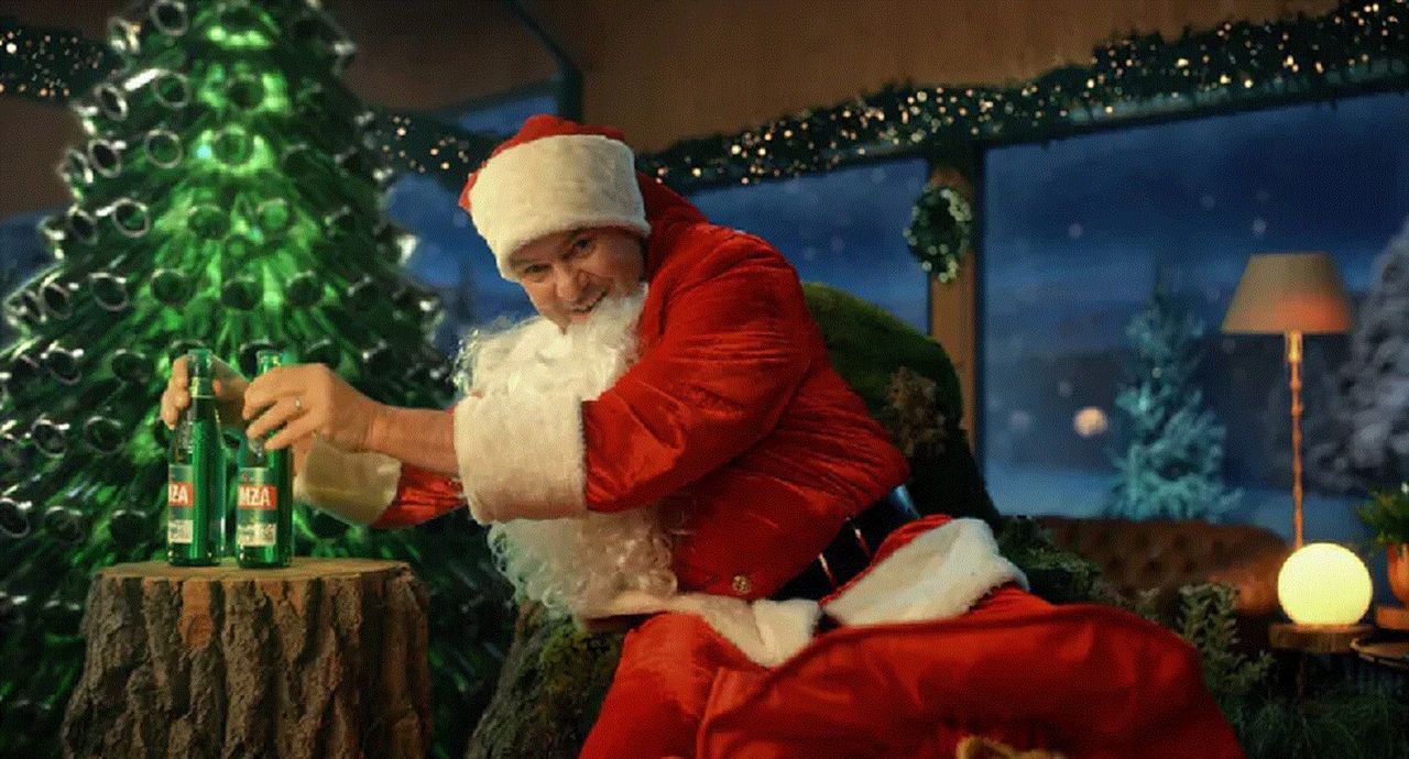 Prokuratura nie zajmie się świąteczną reklamą piwa Łomża [NASZ NEWS]