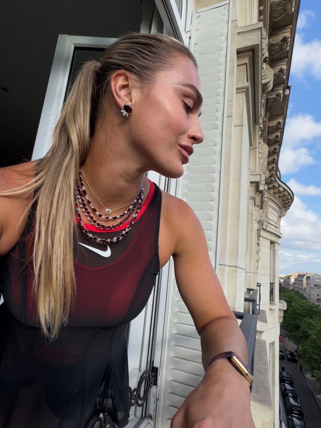 Aryna Sabalenka prezentuje luksusową biżuterię
