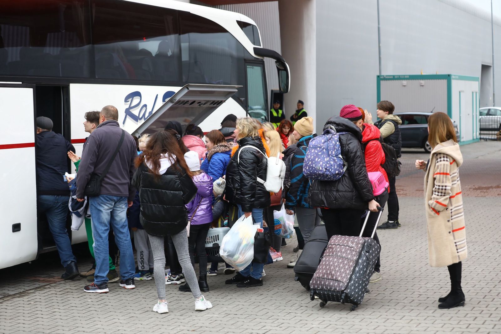 Praca dla uchodźców. Oto ile osób znalazło już zatrudnienie w Polsce