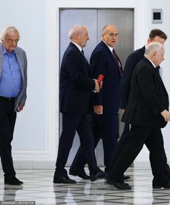 Będzie kandydował, ale wycofa się z kampanii? Kłopoty ministra z aferą wizową obciążają PiS