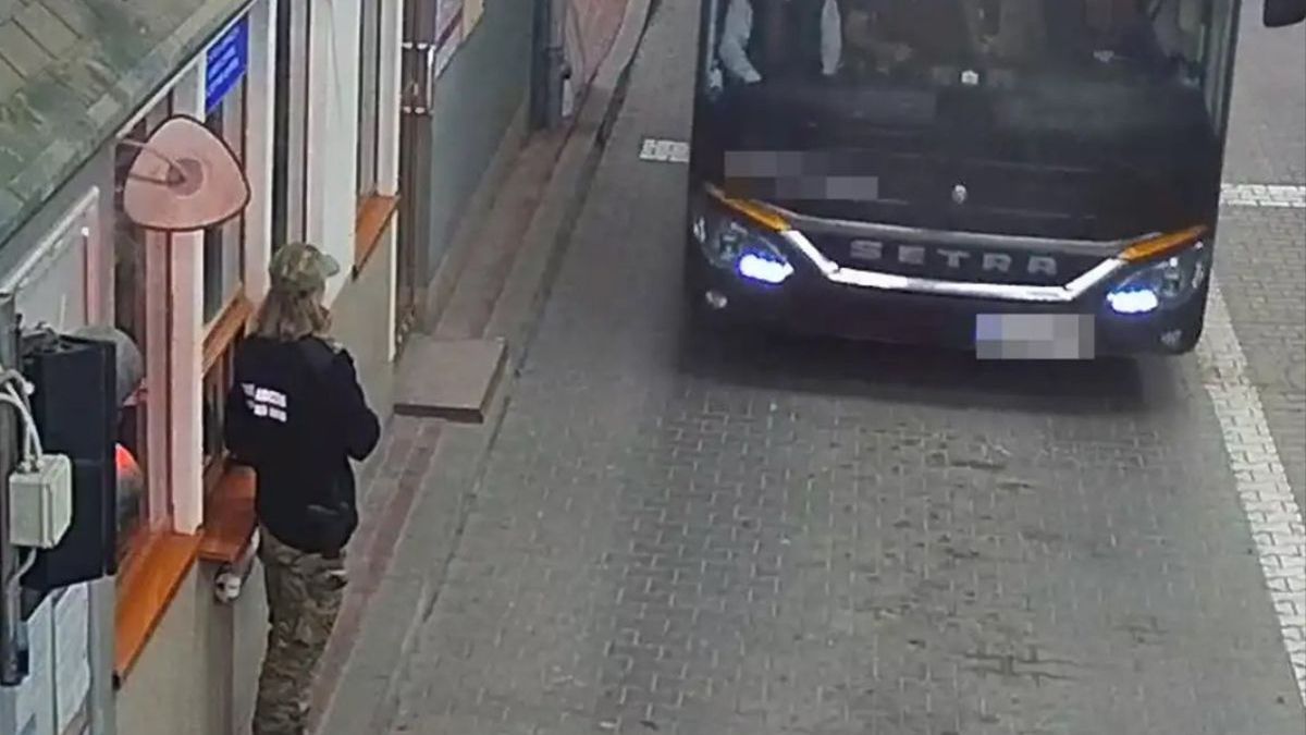 77 Mołdawian nie wpuszczono do Polski. Kierowca fałszował dokume