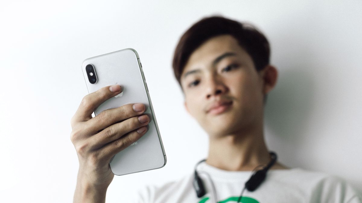 Apple może oberwać z powodu bana na WeChata. Sprzedaż iPhone'ów niższa o nawet 30 proc. 1