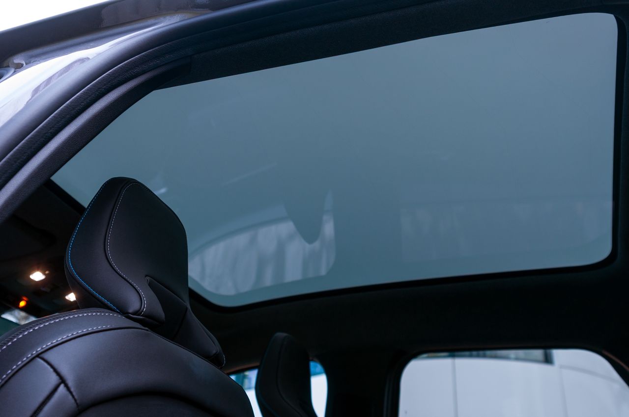 Renault Symbioz - elektronicznie sterowany dach