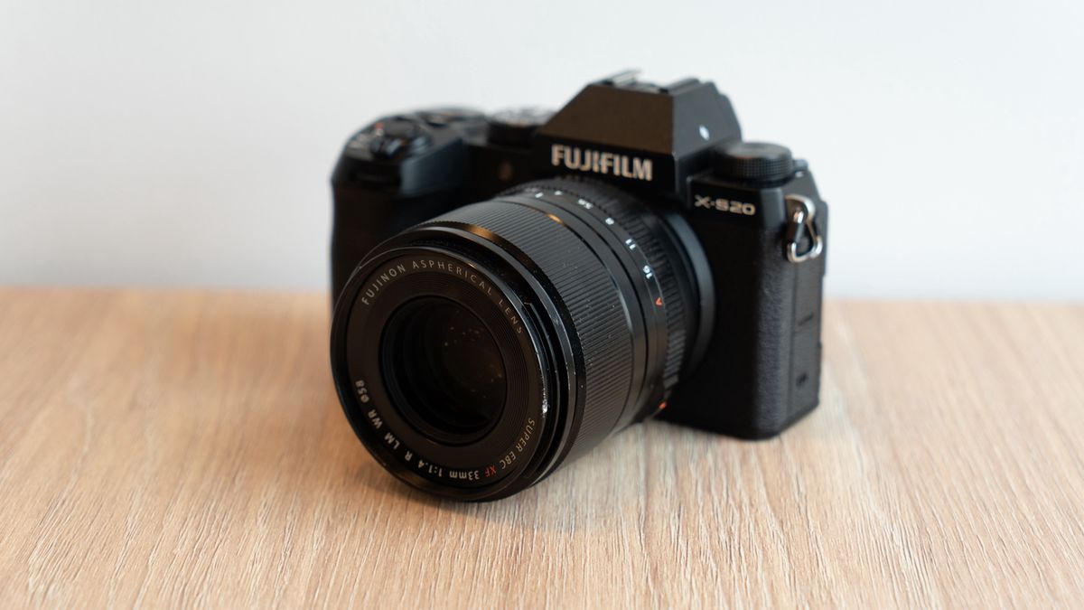 Fujifilm X-S20