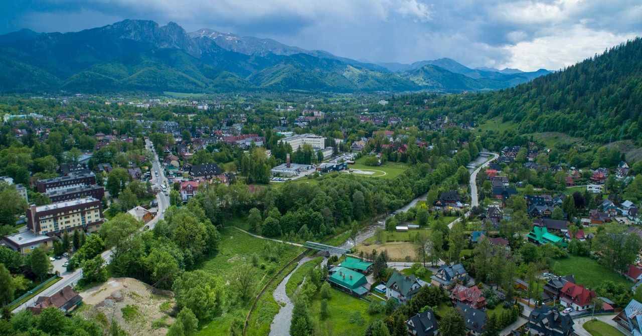 Zakopane: Mieszkania komunalne - jedna łazienka na kilka lokali