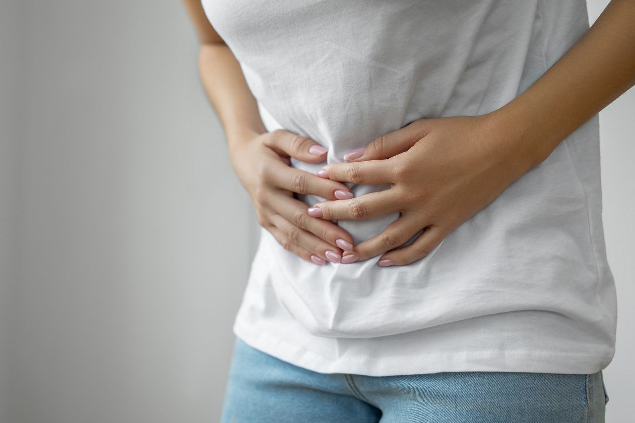 Ból brzucha to znak, że mikrobiota jest zaburzona