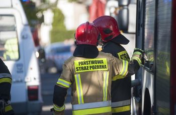Wypadek koło Smolna Wielkiego. Zderzyły się trzy samochody