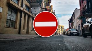 Włocławek: Awaria wodociągu zamknęła ulicę w centrum. Tędy nie przejedziesz